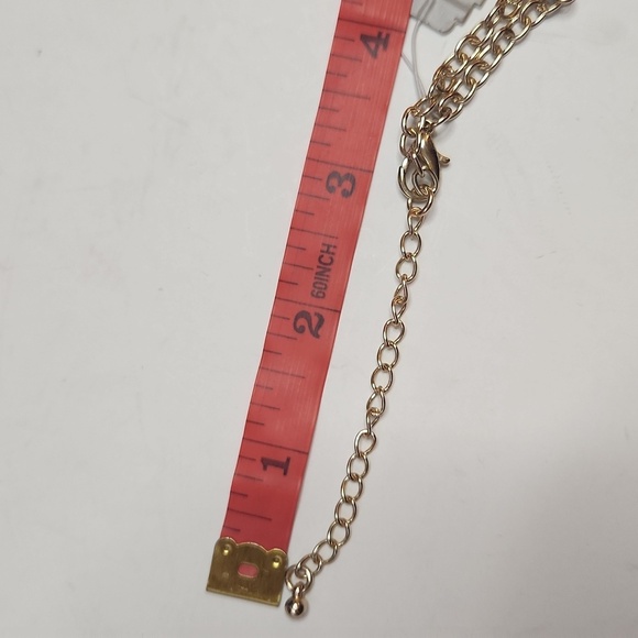 NWT Cookie Lee Vintage Creme Enamel Elegant Goldtone Flower Pendant Necklace - Picture 10 of 12